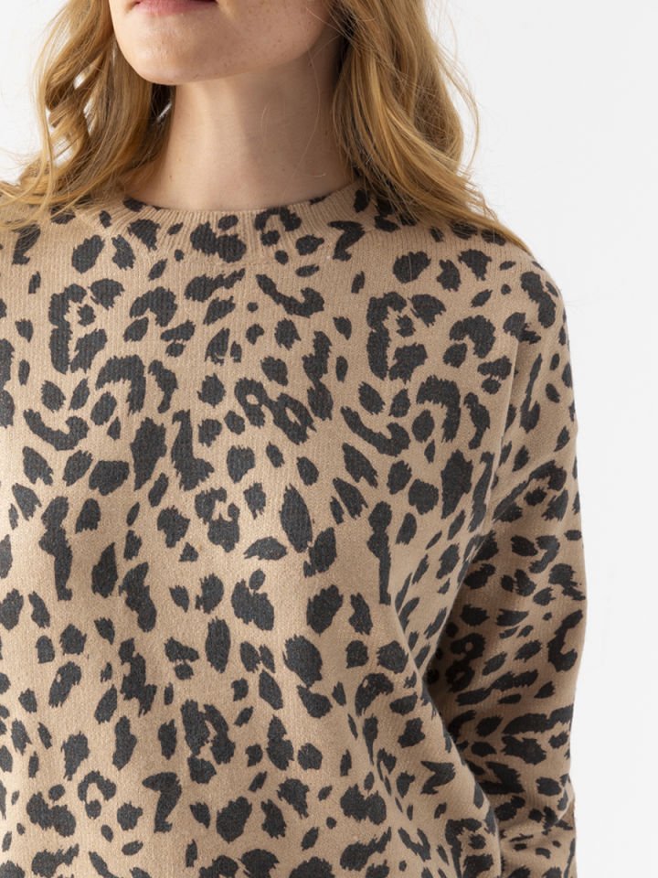 Leopar Desenli İnce Kazak