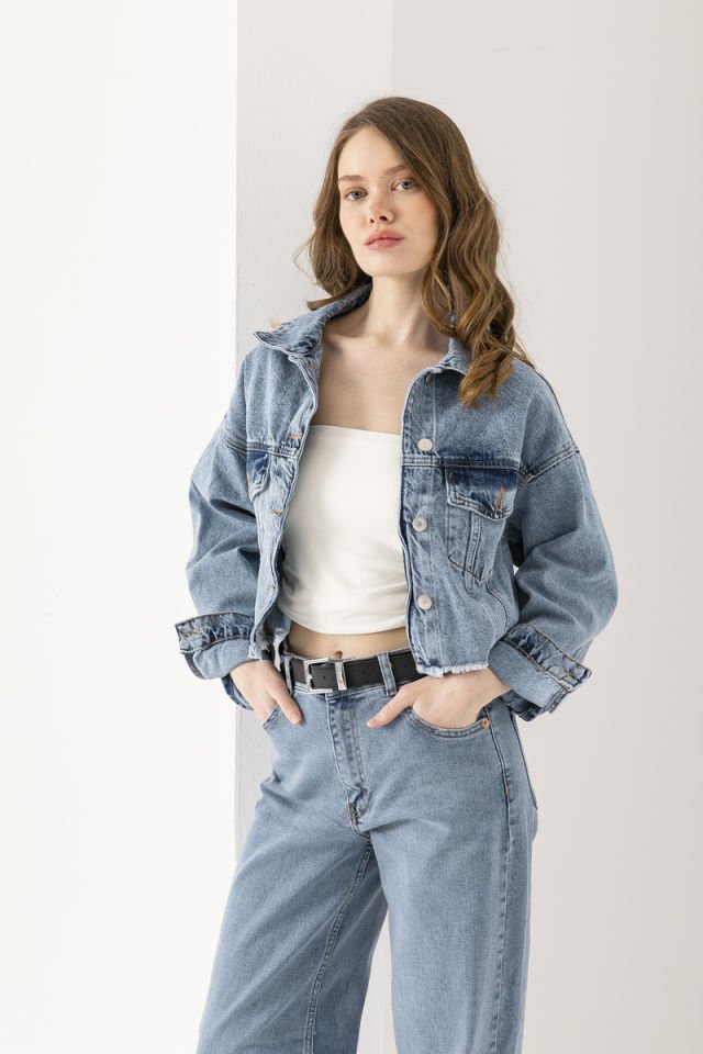 Denim Püskül Detaylı Kısa Ceket
