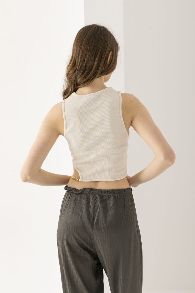 Zincir Detaylı Ekru Crop